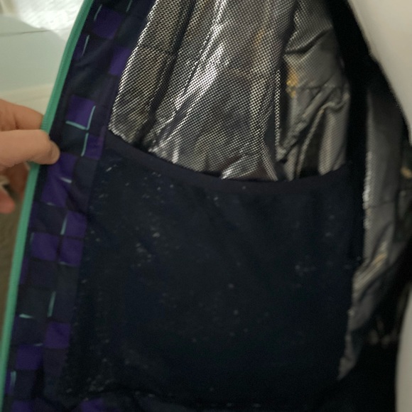 Columbia - Women’s Omni-Tech and Omni-Heat Jacket - EUC - Picture 16 of 16